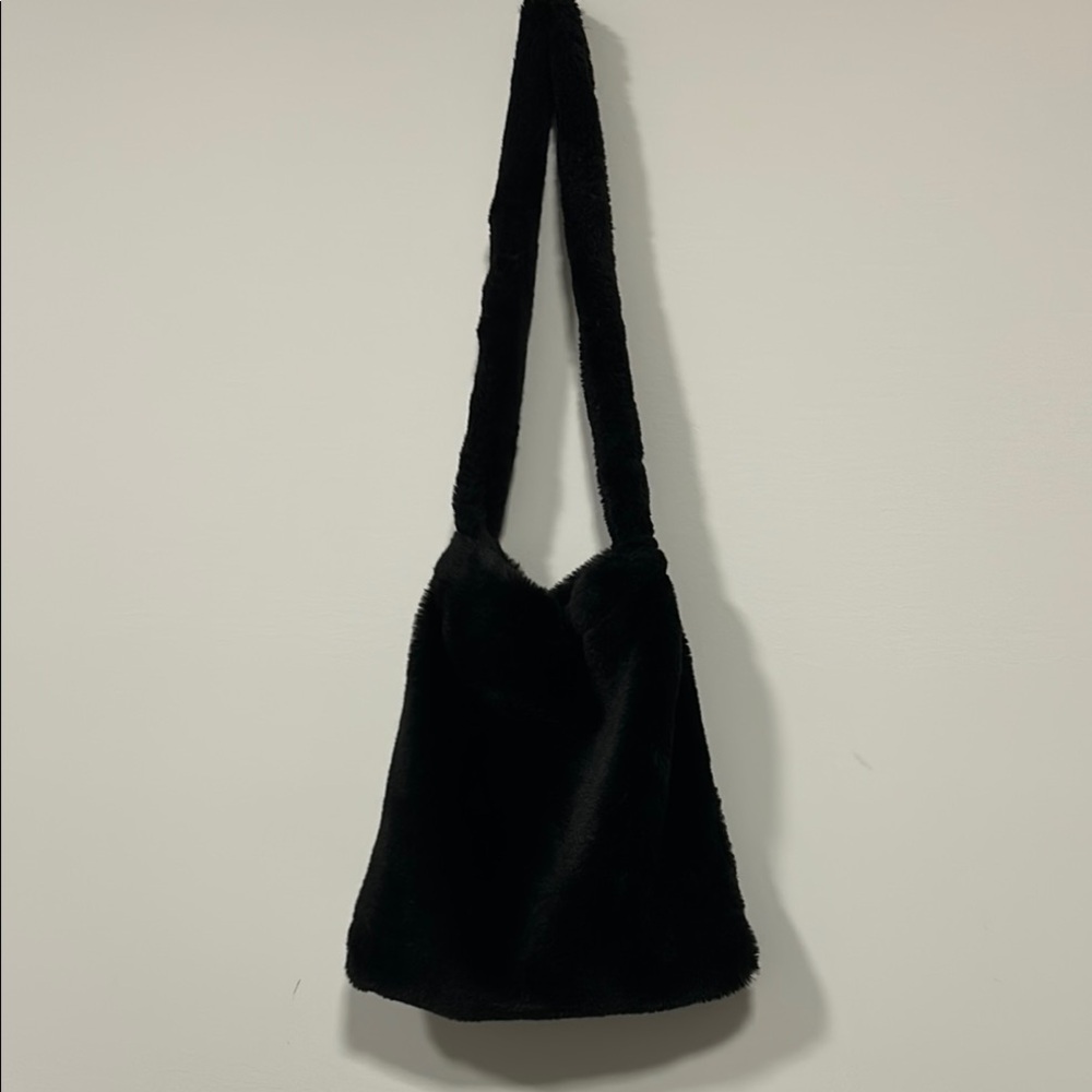Textured Black Shoulder Bag with Slouchy Design